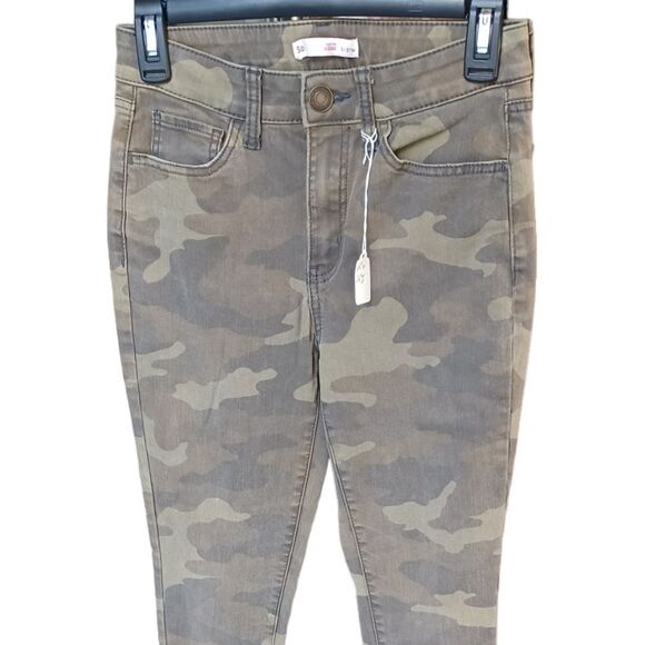 616642...SO High Rise Camo Jeggings Size 5/27w - Picture 1 of 5